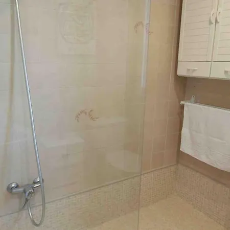 Gran Apartamento, Aire Acondicionado, Piscina Y Parking Gratuito *