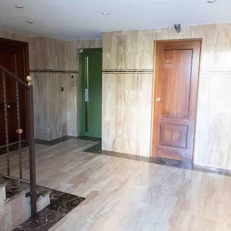 Gran Apartamento, Aire Acondicionado, Piscina Y Parking Gratuito Apartamento *