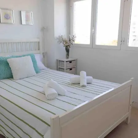 Gran Apartamento, Aire Acondicionado, Piscina Y Parking Gratuito