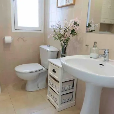 Gran Apartamento, Aire Acondicionado, Piscina Y Parking Gratuito