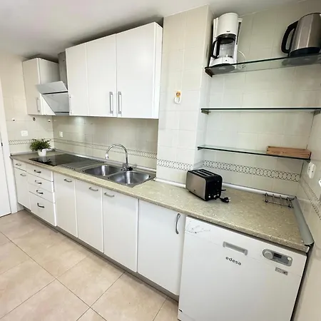 Gran Apartamento, Aire Acondicionado, Piscina Y Parking Gratuito Alicante