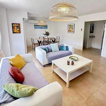 Gran Apartamento, Aire Acondicionado, Piscina Y Parking Gratuito * Alicante
