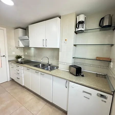 Gran Apartamento, Aire Acondicionado, Piscina Y Parking Gratuito Apartament Alicante